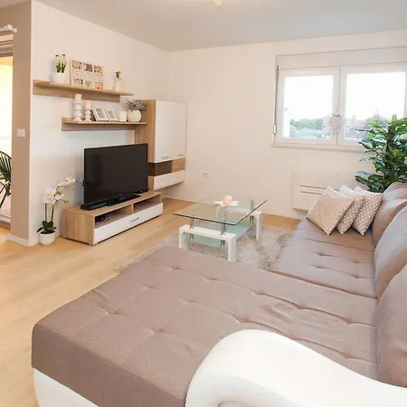 Apartament Katarina